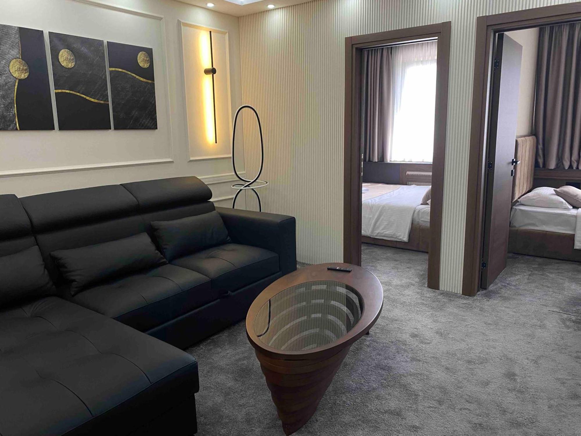 Hotel Stari Krovovi Veternik ภายนอก รูปภาพ