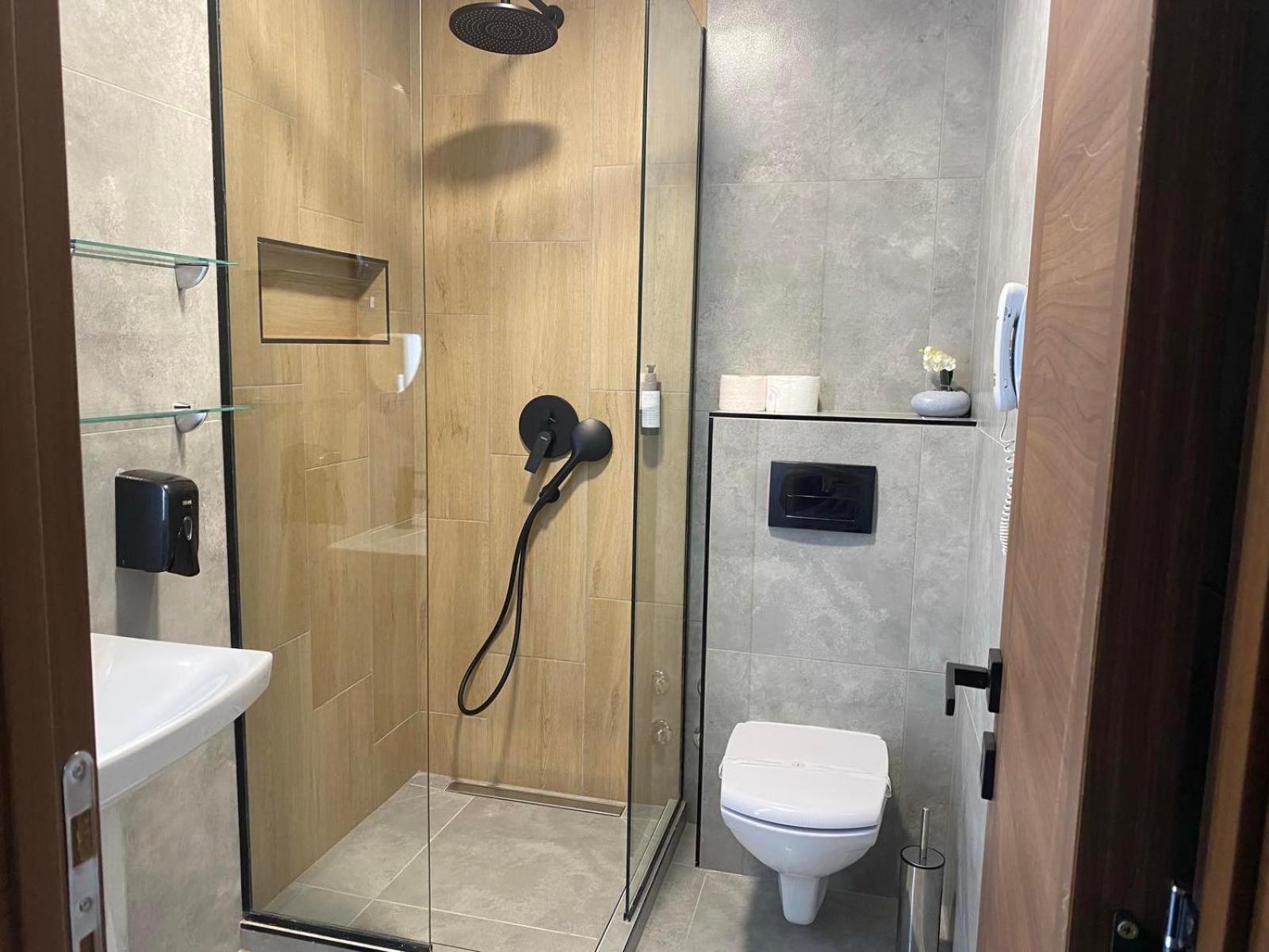 Hotel Stari Krovovi Veternik ภายนอก รูปภาพ