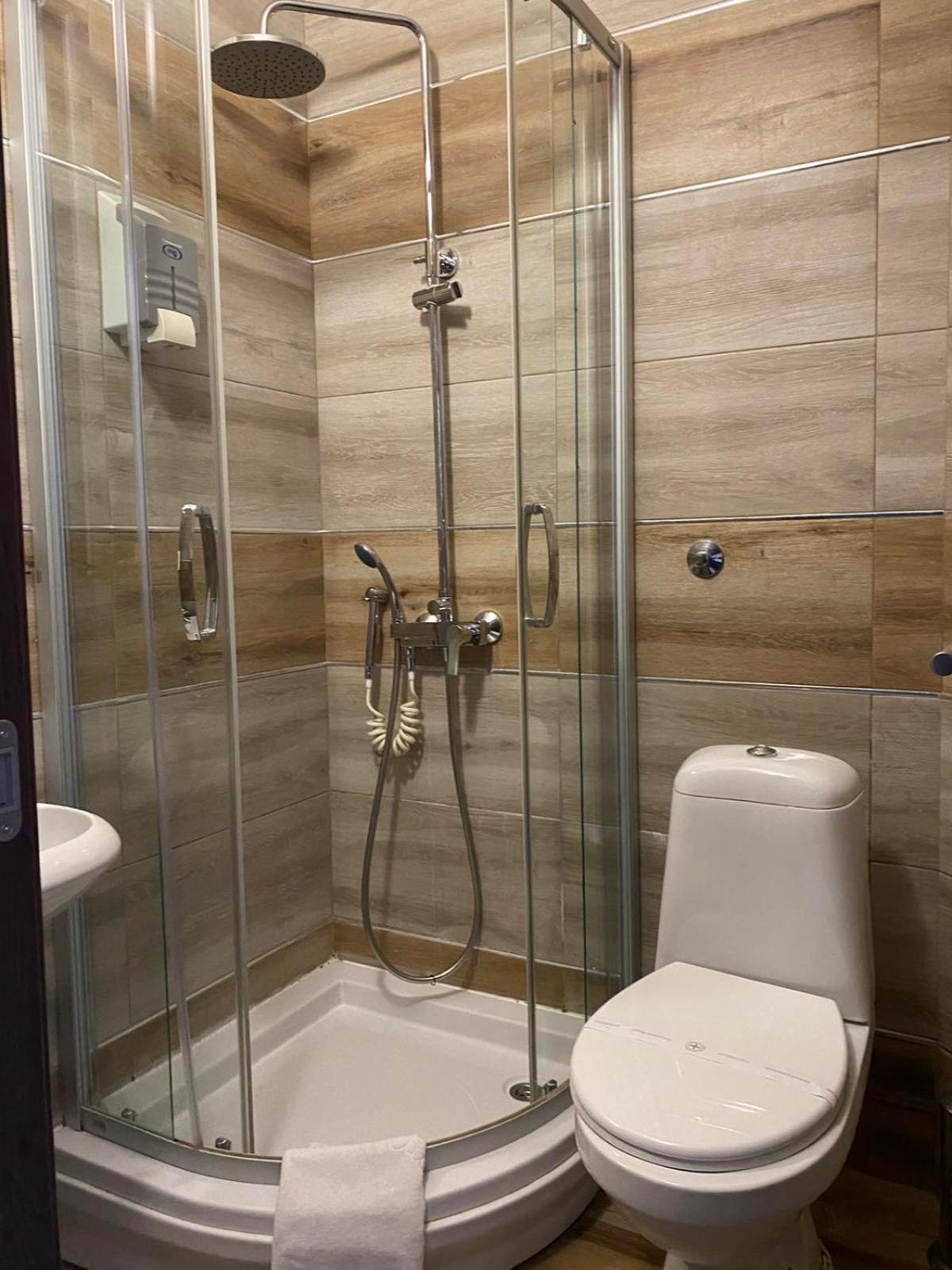 Hotel Stari Krovovi Veternik ภายนอก รูปภาพ